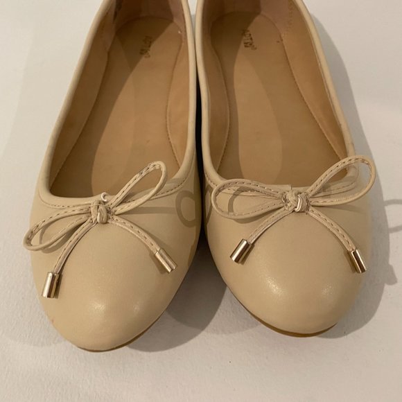 Apt. 9 Nude Ballet Flats Size 10 - Picture 3 of 11